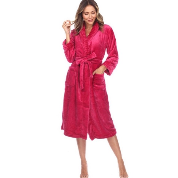 White Mark Other - WHITE MARK Super Soft Plush Lounge Robe